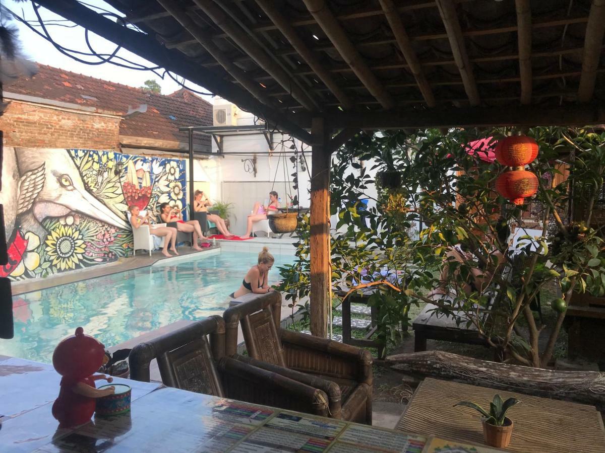 Arjuna Garden Homestay 요그야카르타 외부 사진
